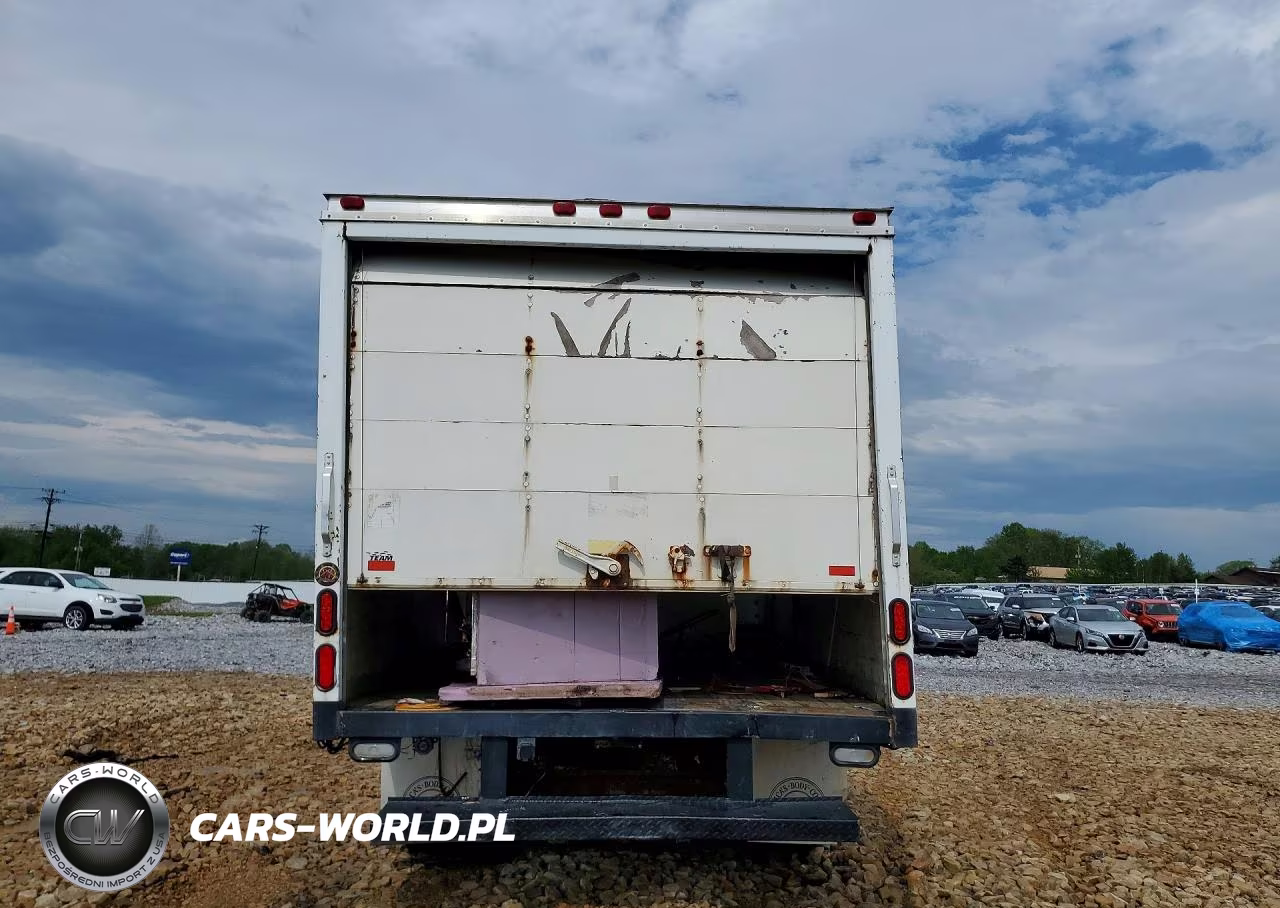 2002 Chevrolet Express Box Truck VIN:1GBJG31R421144182 - 6
