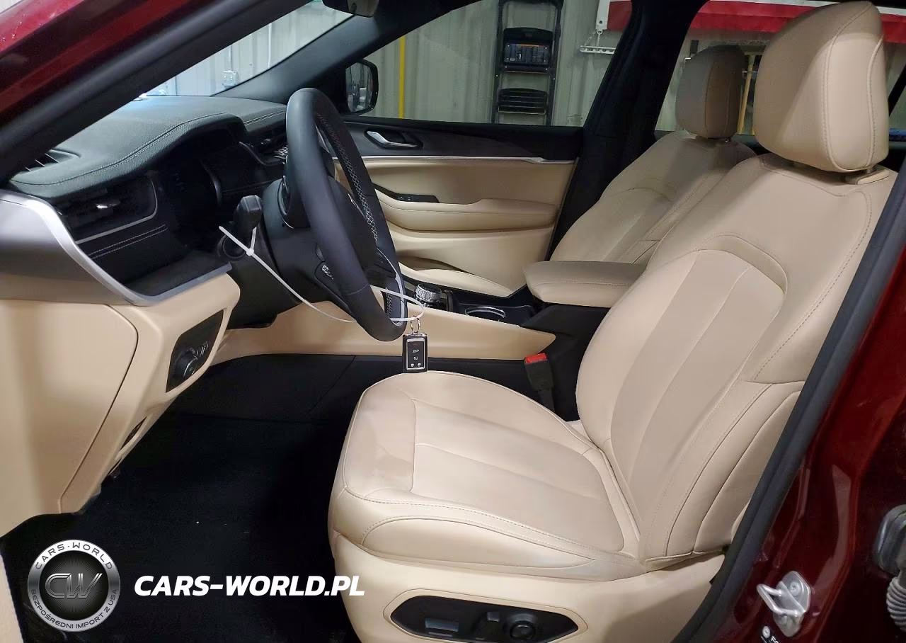 2025 Jeep Grand Cherokee L Limited VIN:1C4RJKBGXS8632678 - 7