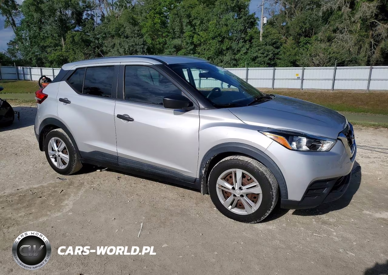 2020 Nissan Kicks S VIN:3N1CP5BV7LL542561 - 4