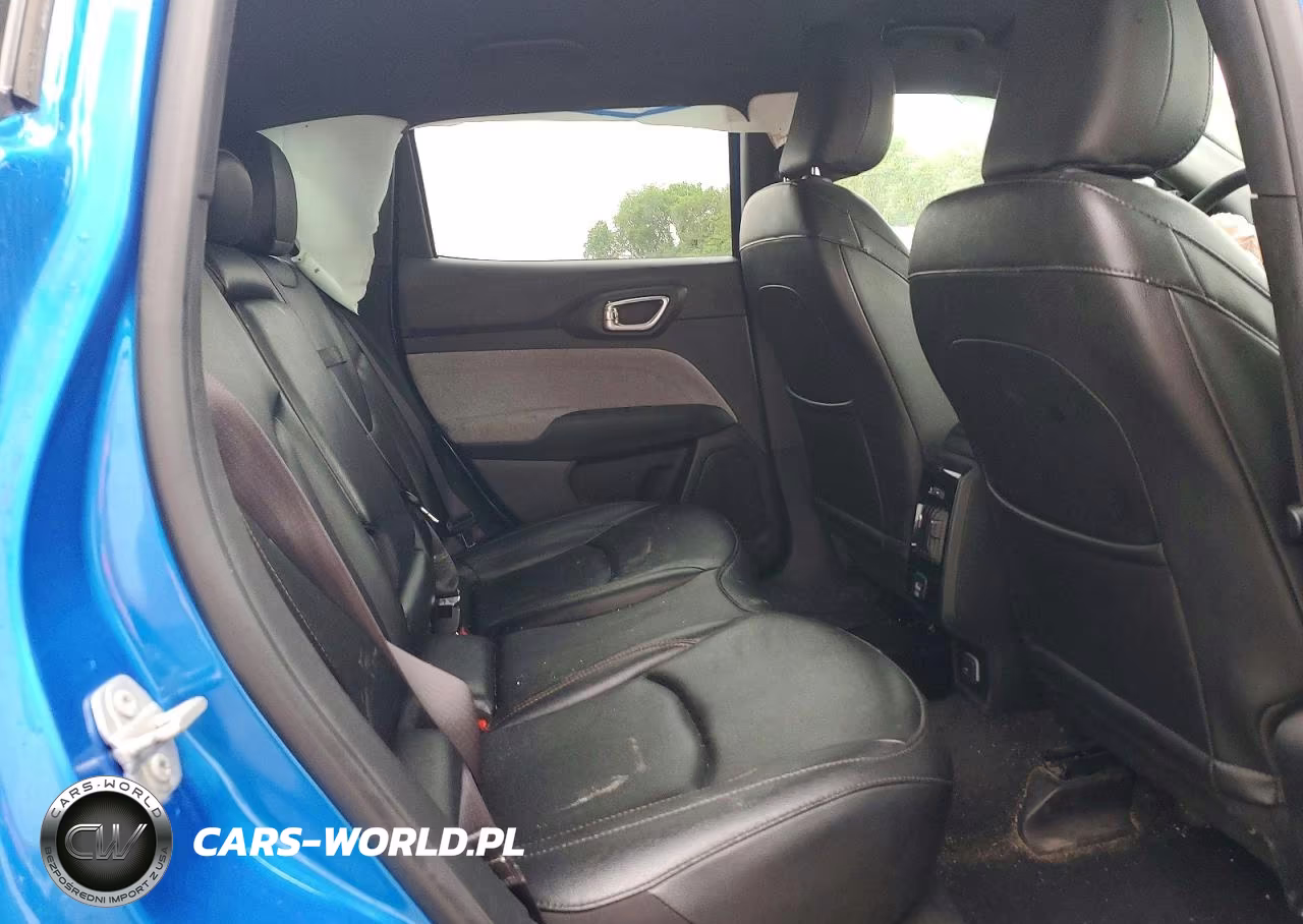 2024 Jeep Compass Latitude Lux VIN:3C4NJDFN6RT105560 - 11