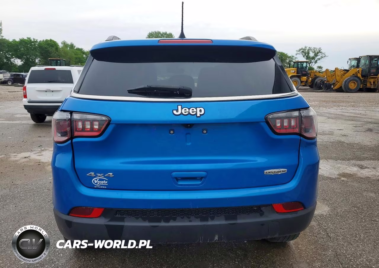 2024 Jeep Compass Latitude Lux VIN:3C4NJDFN6RT105560 - 6