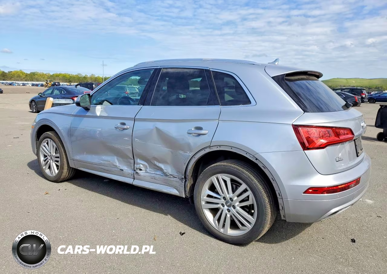 2018 Audi Q5 Premium Plus VIN:WA1BNAFY2J2095464 - 2