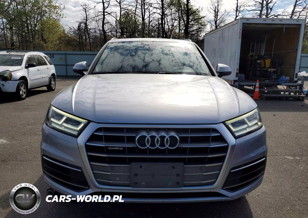 2018 Audi Q5 Premium Plus VIN:WA1BNAFY2J2095464 - 5