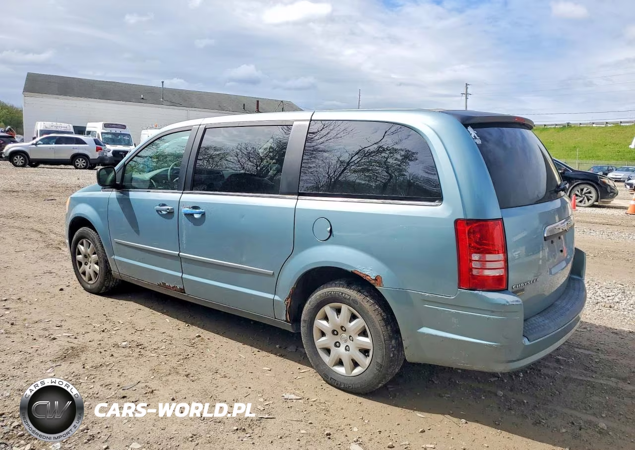 2009 Chrysler Town & Country Lx VIN:2A8HR44EX9R665330 - 2