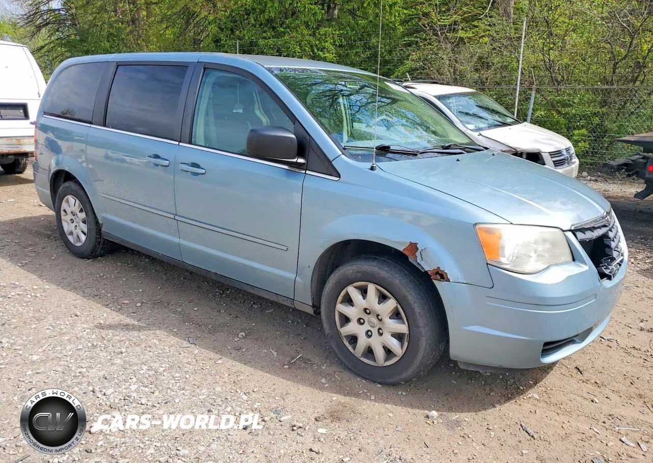 2009 Chrysler Town & Country Lx VIN:2A8HR44EX9R665330 - 4