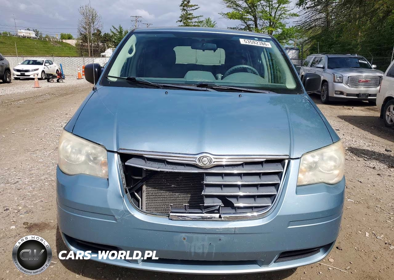 2009 Chrysler Town & Country Lx VIN:2A8HR44EX9R665330 - 5