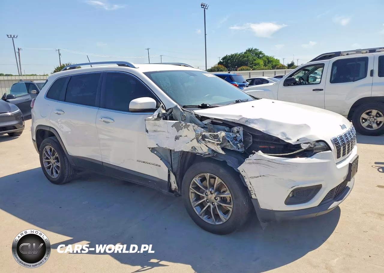 2019 Jeep Cherokee Latitude Plus VIN:1C4PJLLB9KD404226 - 4