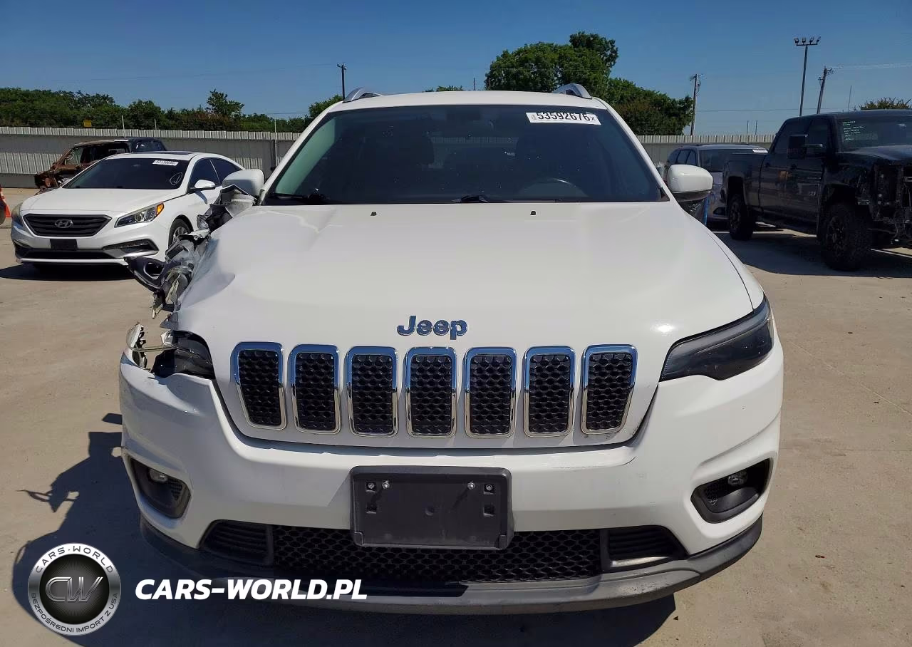 2019 Jeep Cherokee Latitude Plus VIN:1C4PJLLB9KD404226 - 5