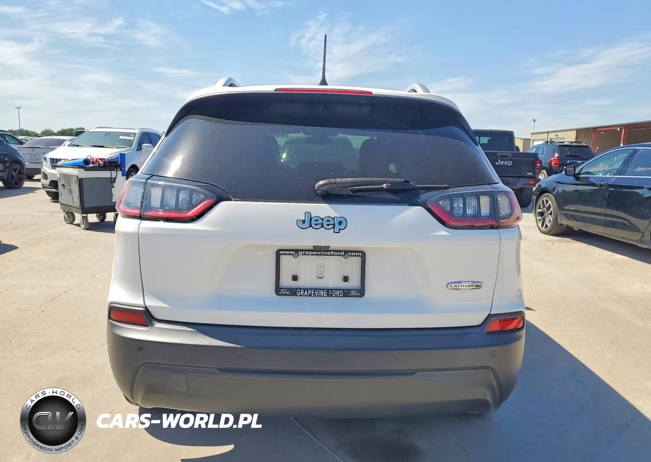 2019 Jeep Cherokee Latitude Plus VIN:1C4PJLLB9KD404226 - 6