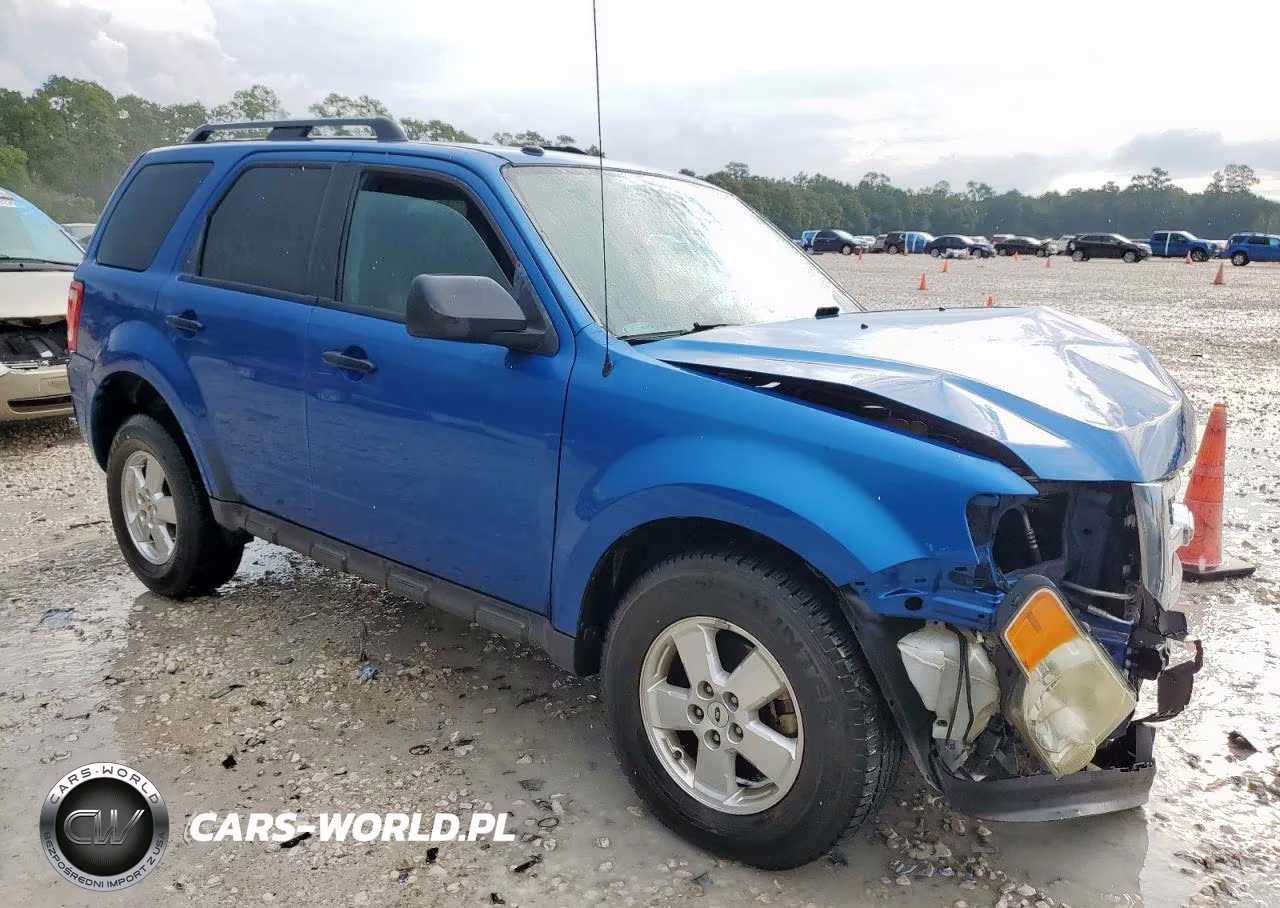 2011 Ford Escape Xlt VIN:1FMCU0D71BKA21600 - 4