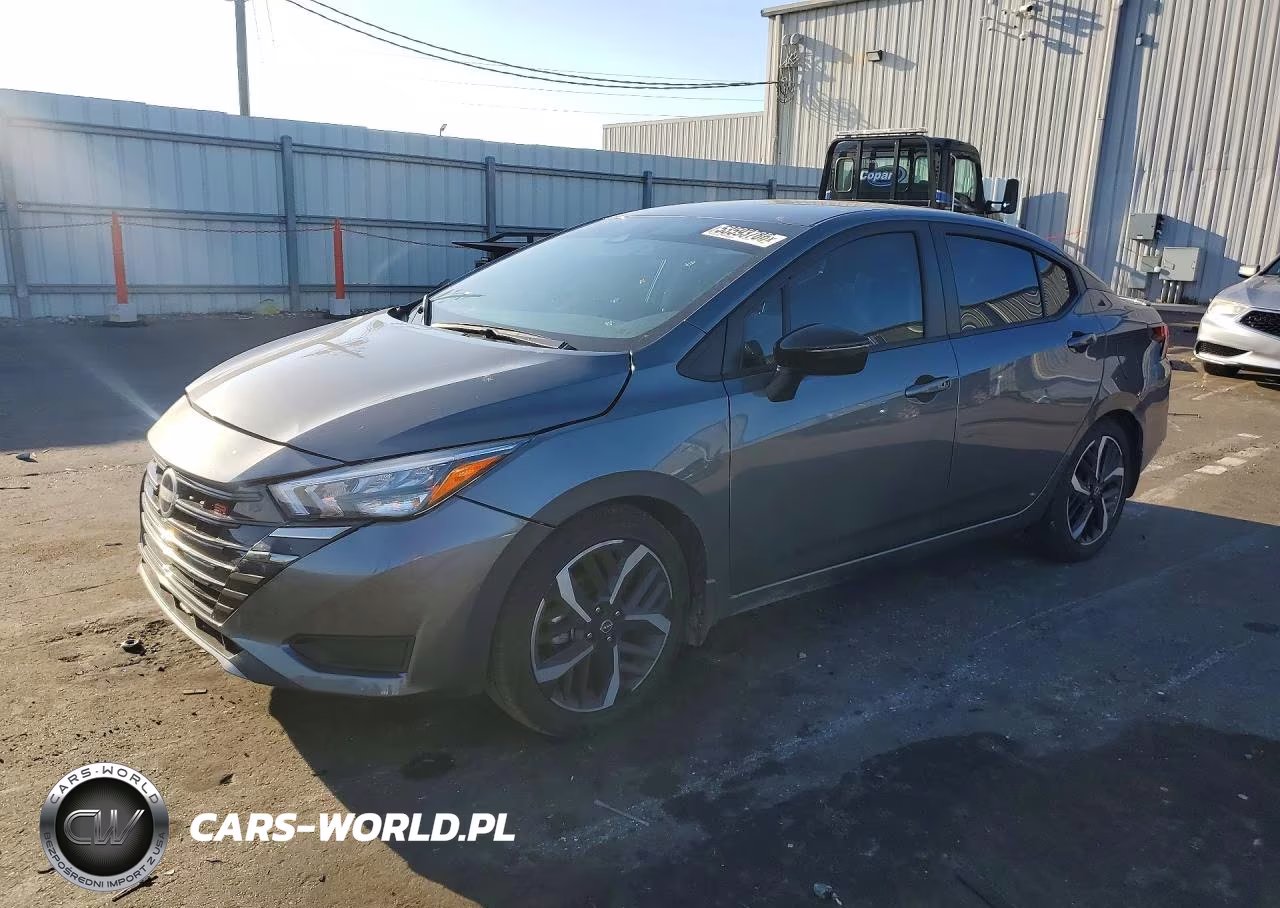 2025 Nissan Versa Sr