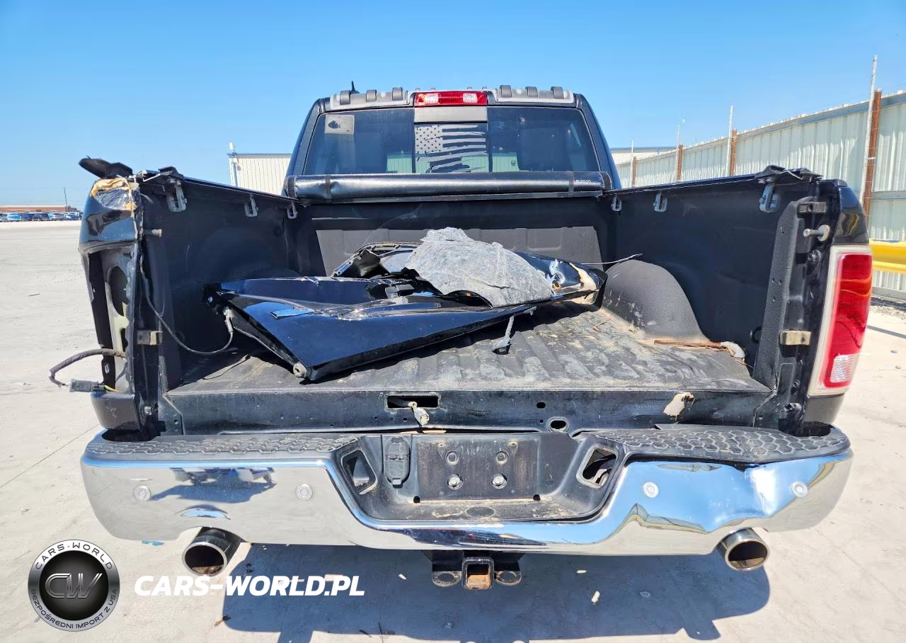 2015 Ram 1500 Laramie VIN:1C6RR7NT4FS666484 - 6