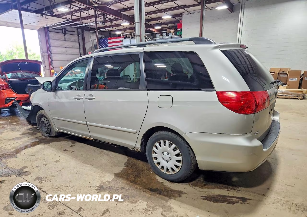 2008 Toyota Sienna Le 7-Passenger VIN:5TDZK23C38S121567 - 2
