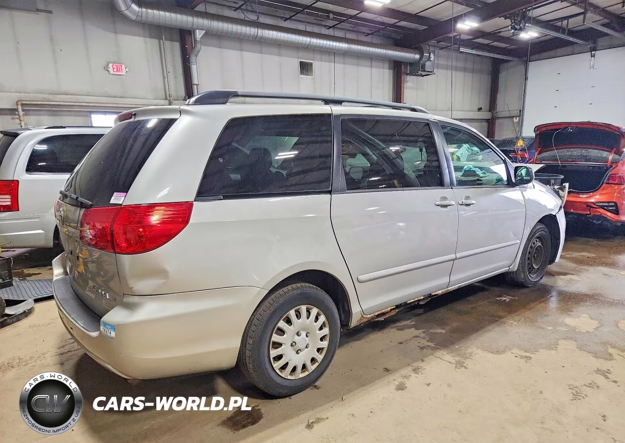 2008 Toyota Sienna Le 7-Passenger VIN:5TDZK23C38S121567 - 3