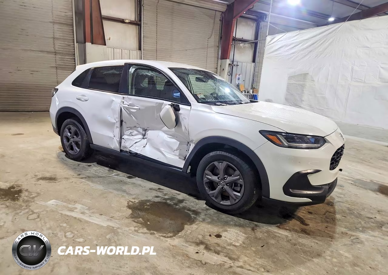 2026 Honda Hr-V Lx VIN:3CZRZ2H30TM724791 - 4