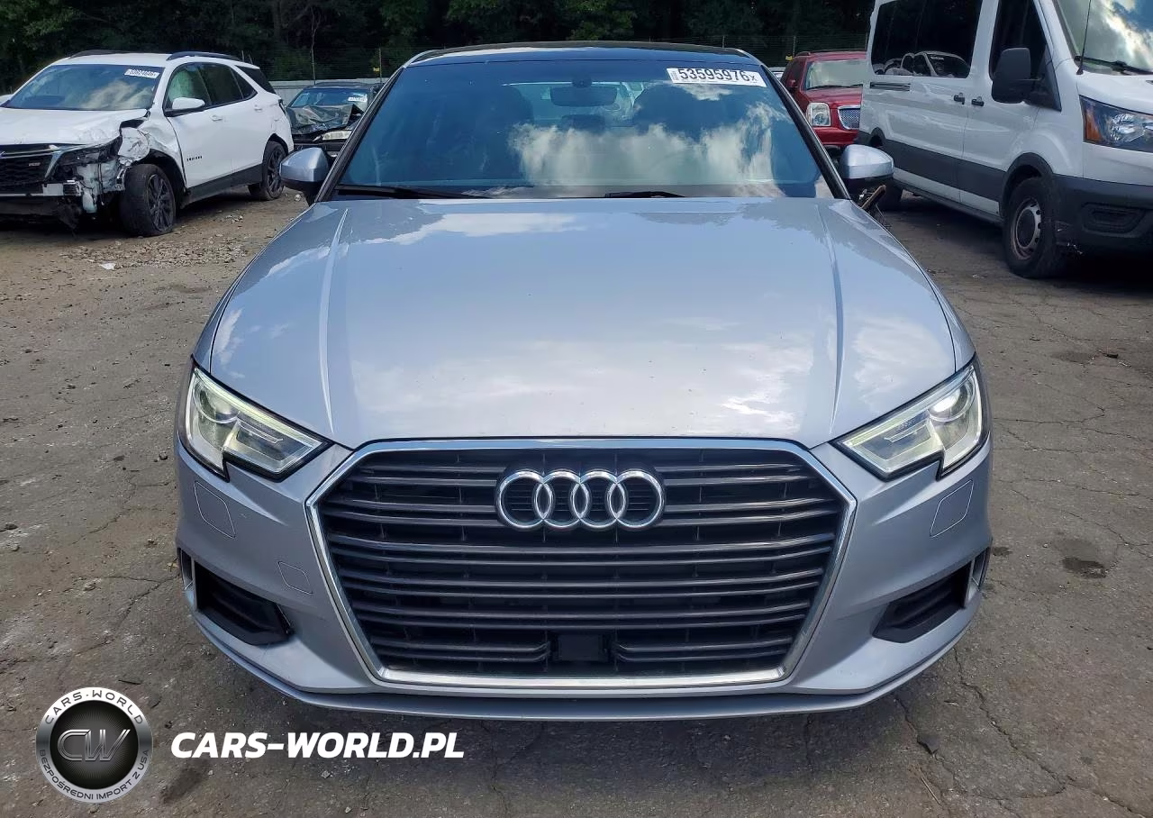 2018 Audi A3 Premium VIN:WAUAUGFF6J1094083 - 5