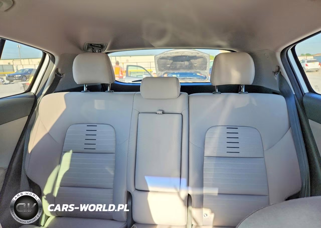 2018 Kia Sportage Lx VIN:KNDPM3AC9J7447335 - 10