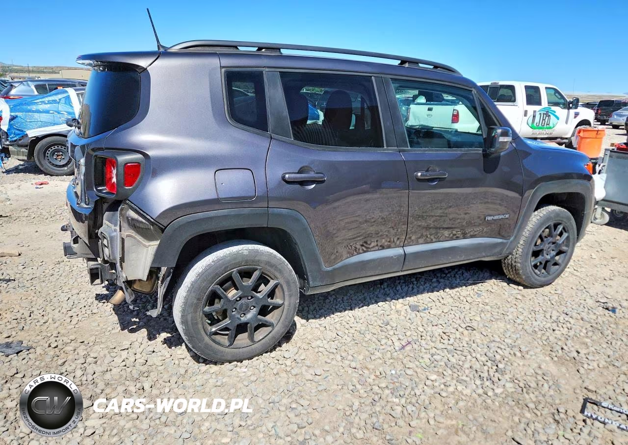 2020 Jeep Renegade Latitude VIN:ZACNJBBB8LPL21177 - 3