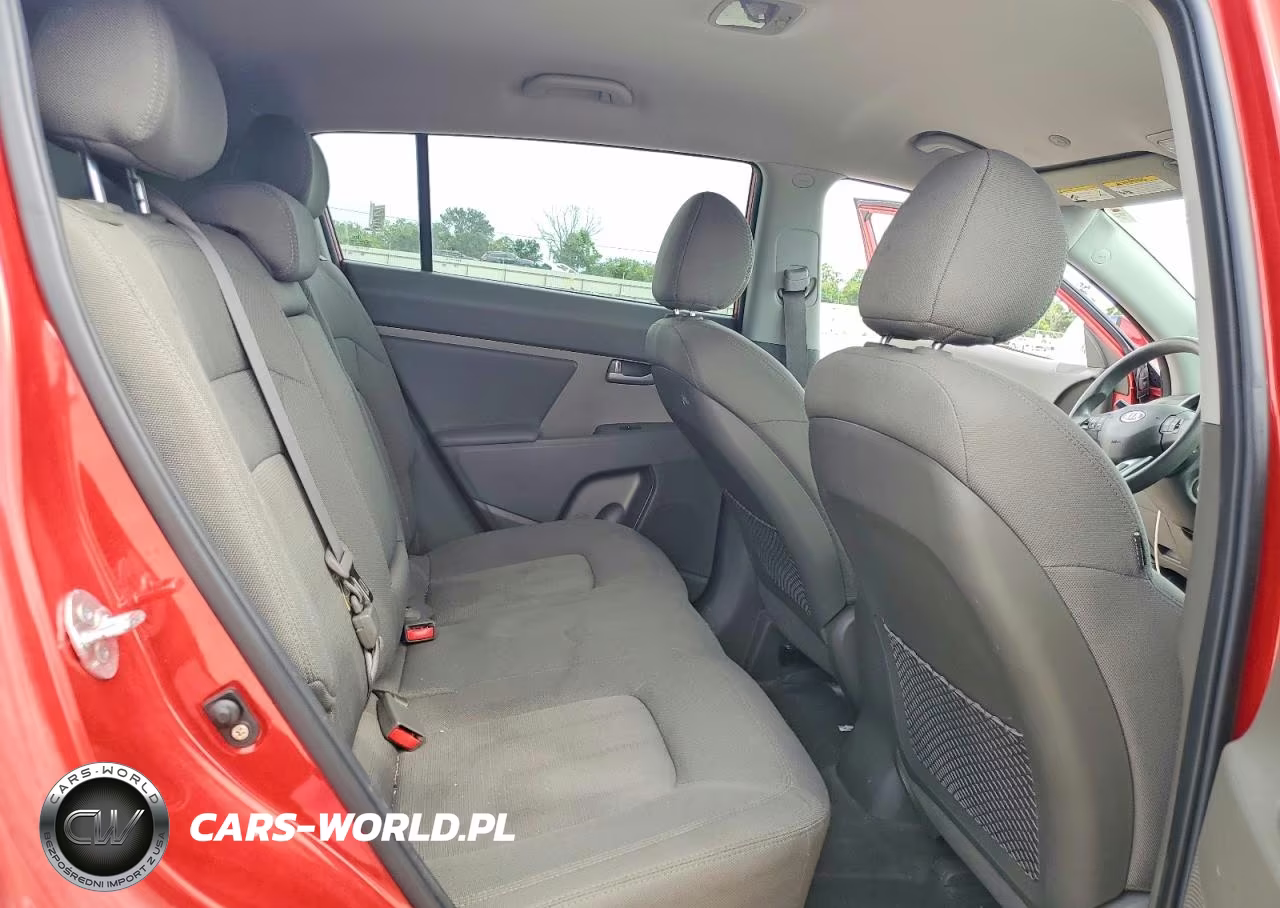 2011 Kia Sportage Lx VIN:KNDPBCA23B7025267 - 10
