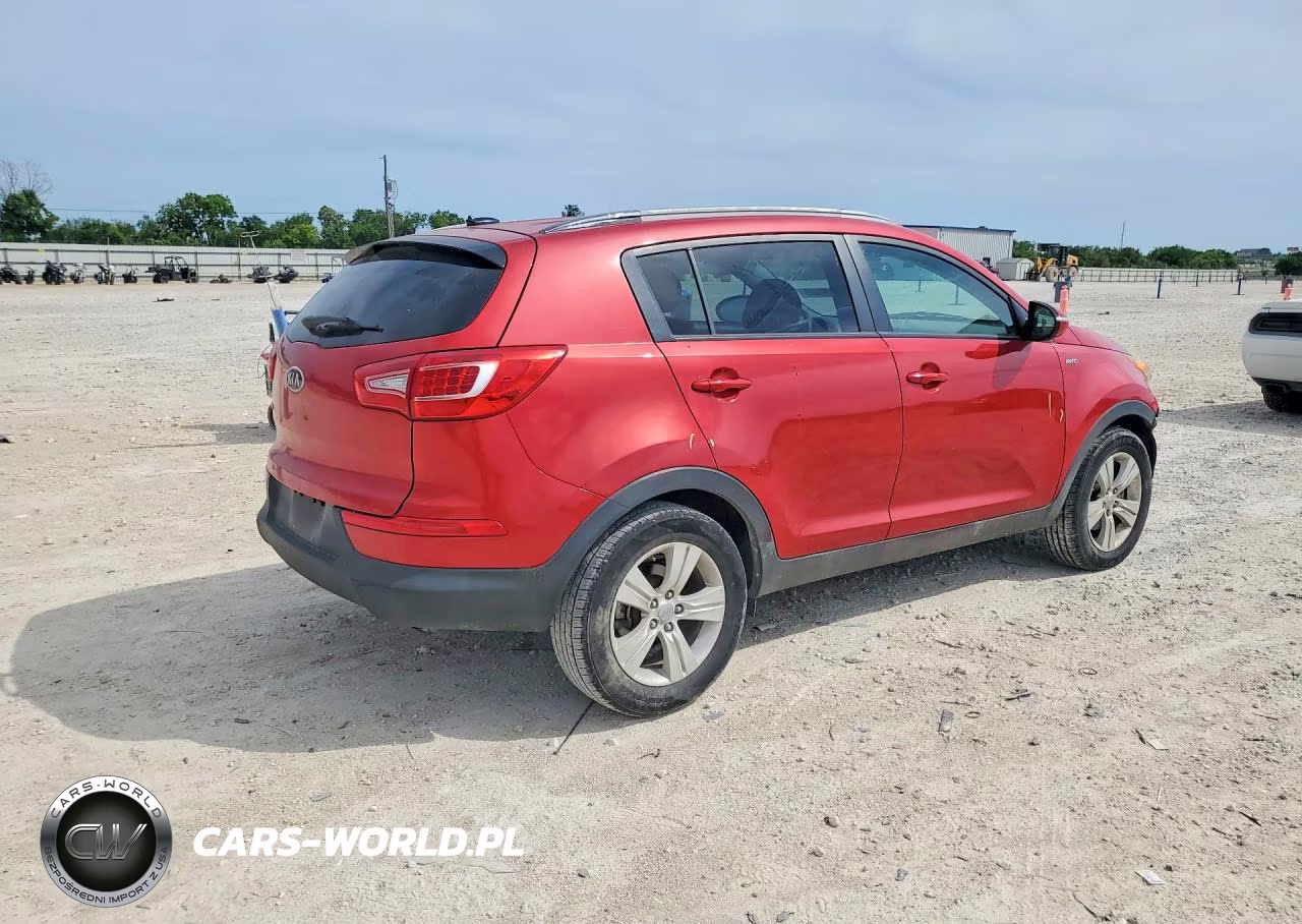2011 Kia Sportage Lx VIN:KNDPBCA23B7025267 - 3