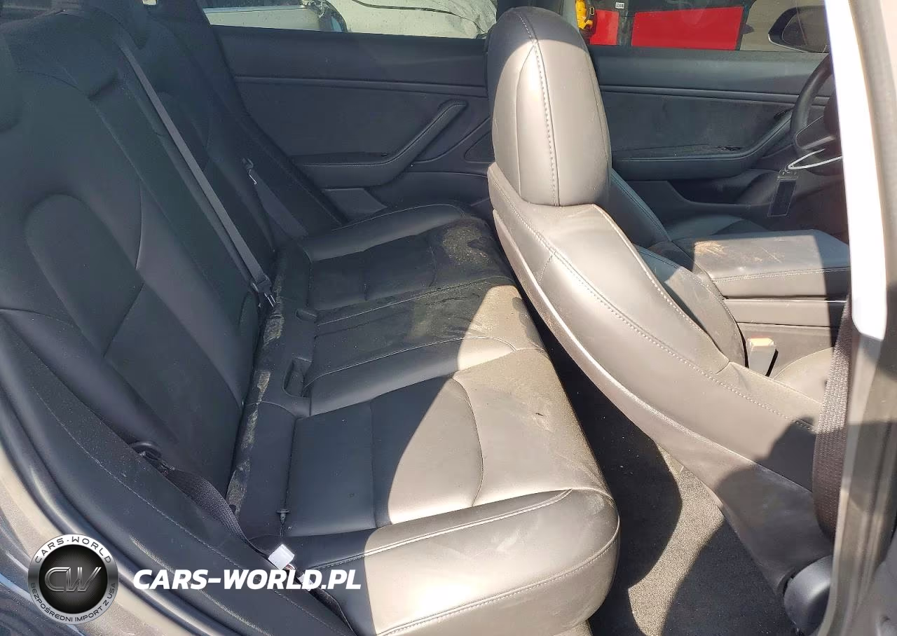 2019 Tesla Model 3 VIN:5YJ3E1EA2KF298870 - 10