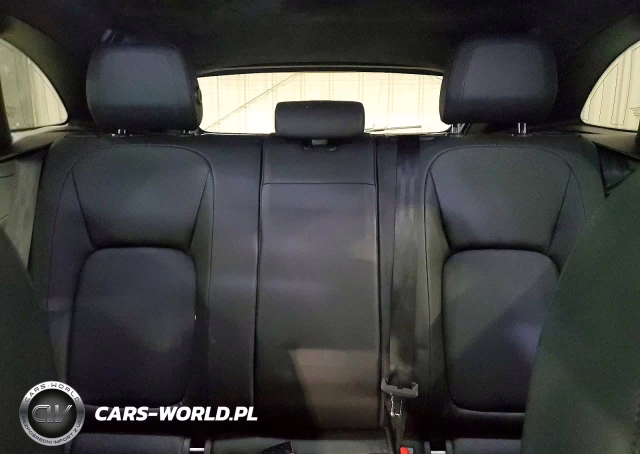 2019 Jaguar F-Pace Premium VIN:SADCJ2FN8KA356528 - 10