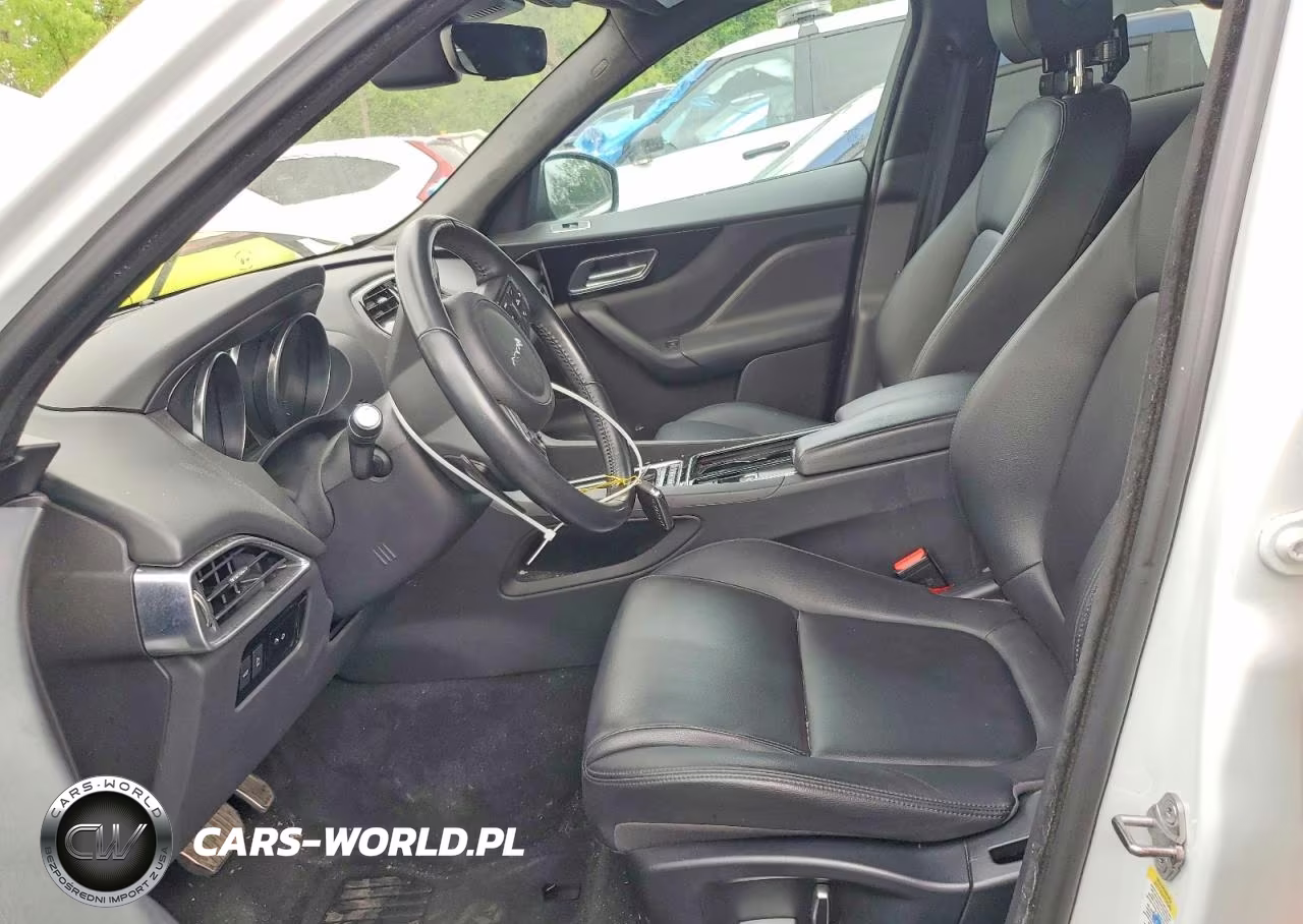 2019 Jaguar F-Pace Premium VIN:SADCJ2FN8KA356528 - 7