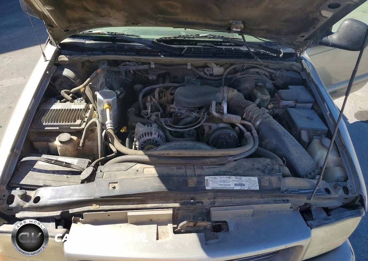 1998 GMC Sonoma VIN:1GTCS19X4W8508530 - 11