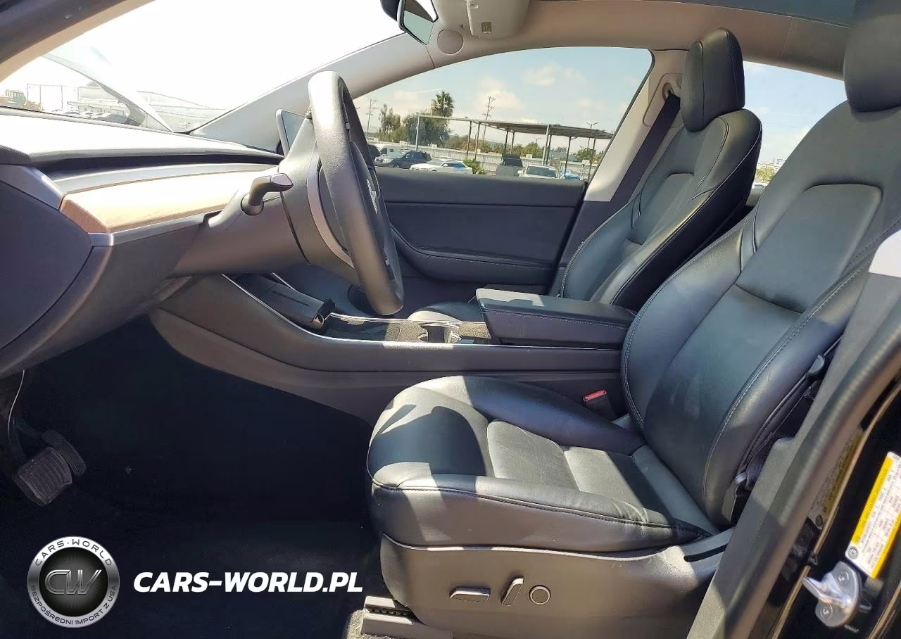 2021 Tesla Model Y VIN:5YJYGDED2MF107365 - 7