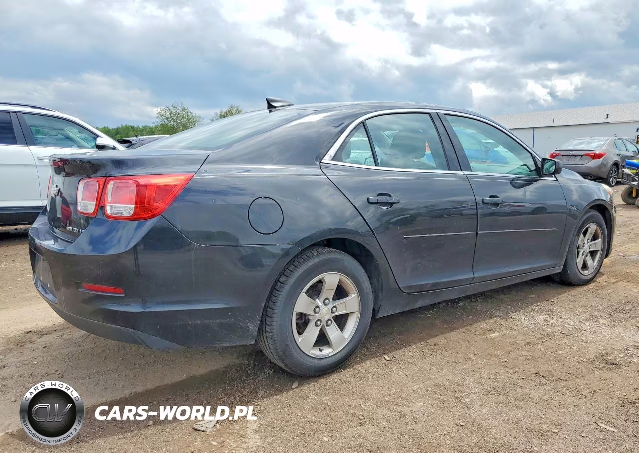 2015 Chevrolet Malibu Ls VIN:1G11B5SL0FF105784 - 3