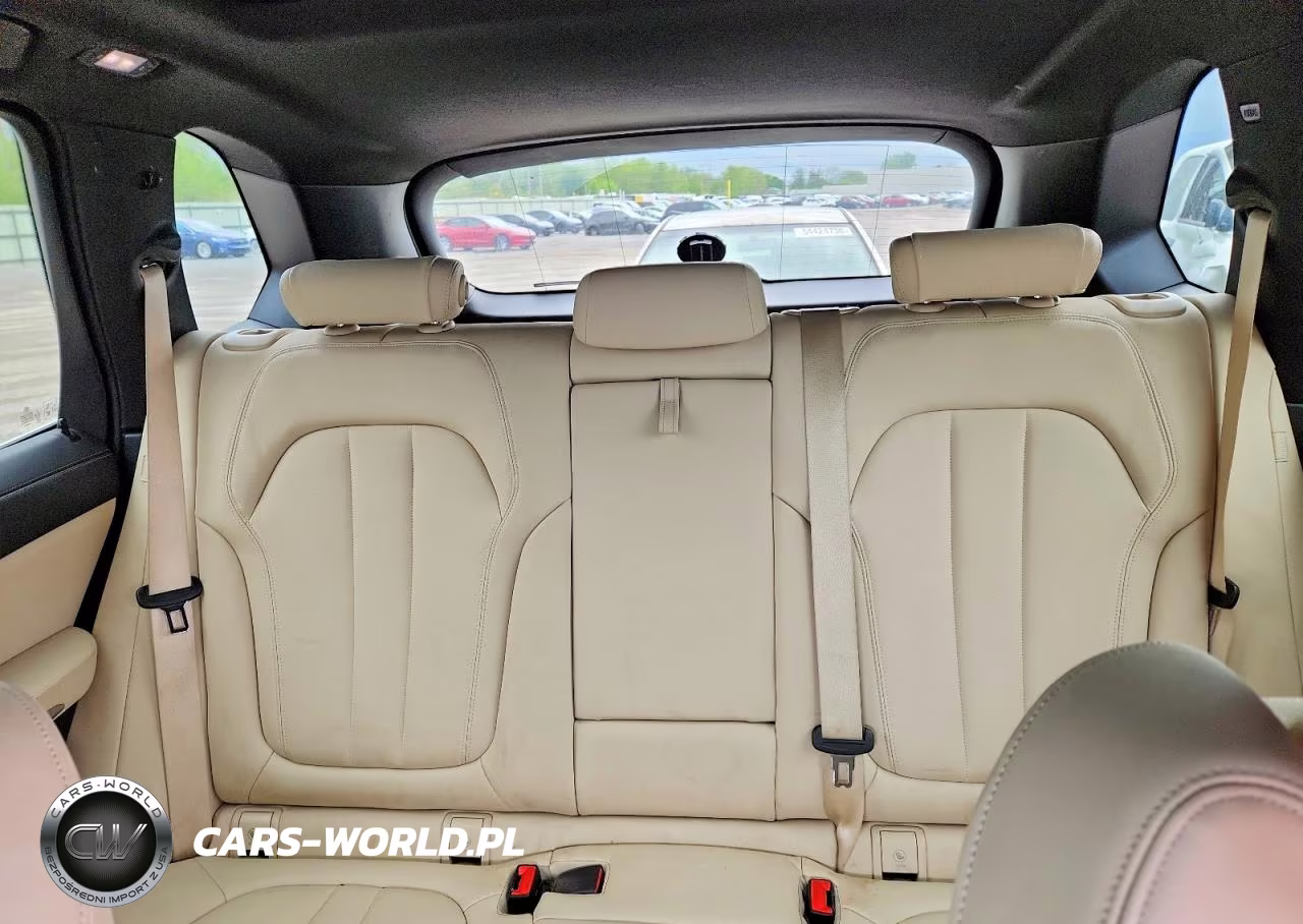 2019 BMW X5 xDrive40I VIN:5UXCR6C52KLL12320 - 10