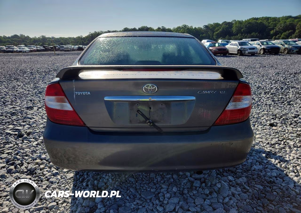 2003 Toyota Camry Xle VIN:4T1BE32K33U781664 - 6