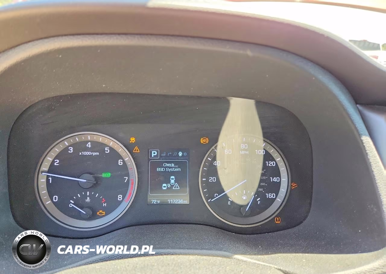 2016 Hyundai Tuscon VIN:KM8J33A26GU141540 - 9