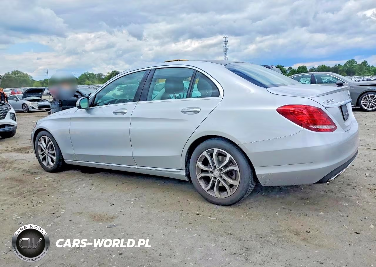 2015 Mercedes-Benz C 300 VIN:55SWF4JB6FU075083 - 2