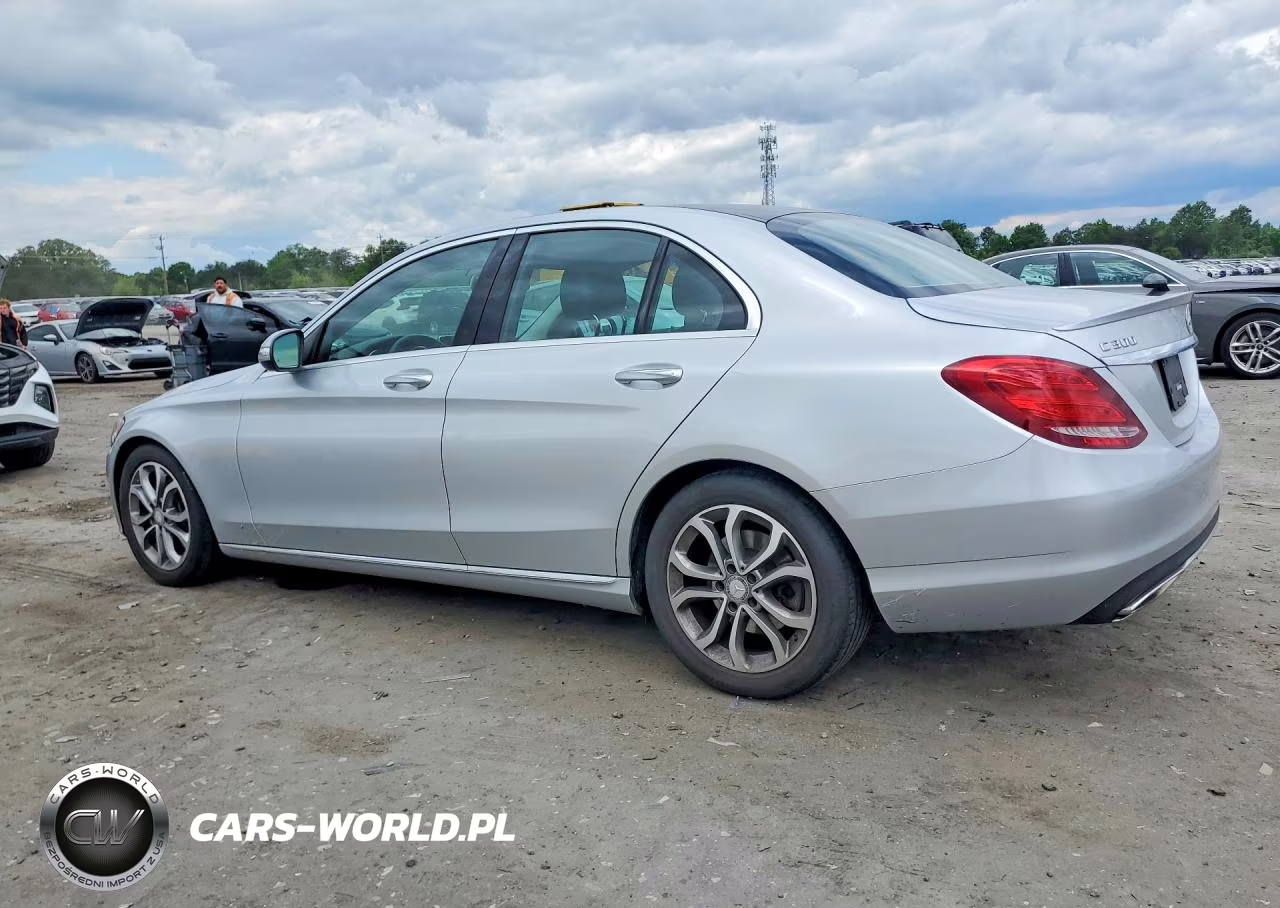 2015 Mercedes-Benz C 300 VIN:55SWF4JB6FU075083 - 3