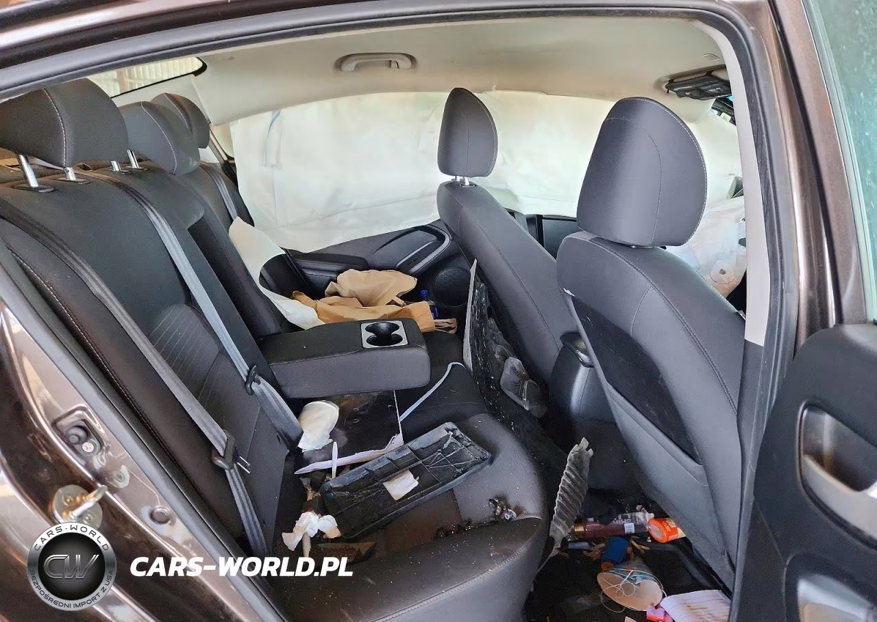 2018 Kia Forte Lx VIN:3KPFL4A72JE164217 - 10