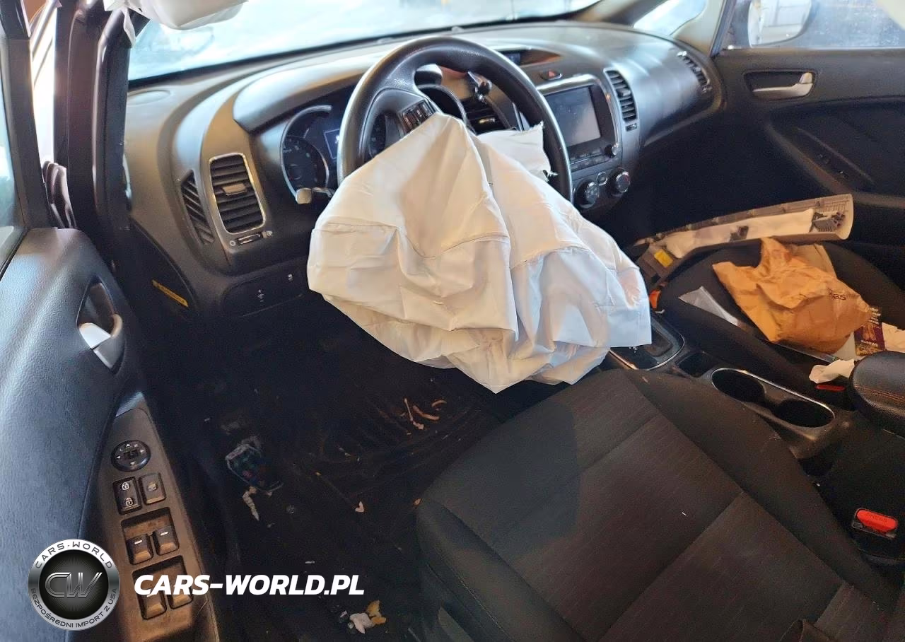2018 Kia Forte Lx VIN:3KPFL4A72JE164217 - 8