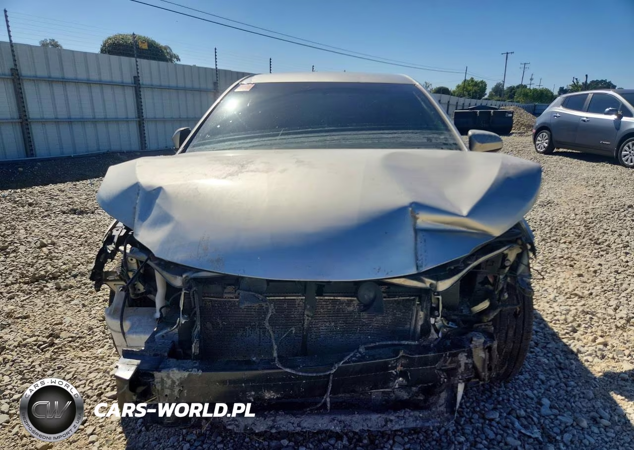 2016 Toyota Camry Se VIN:4T1BF1FK6GU525150 - 5