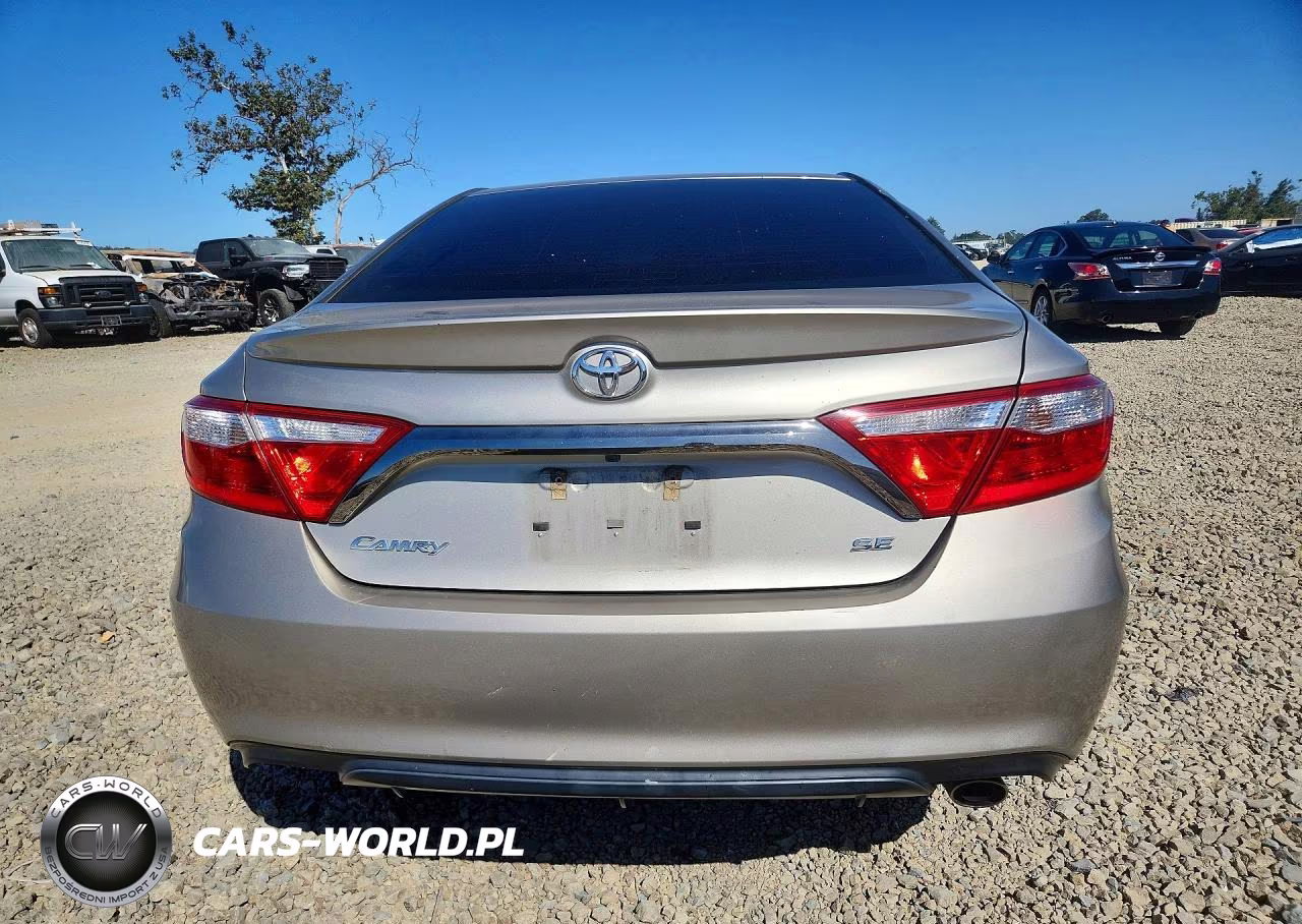 2016 Toyota Camry Se VIN:4T1BF1FK6GU525150 - 6