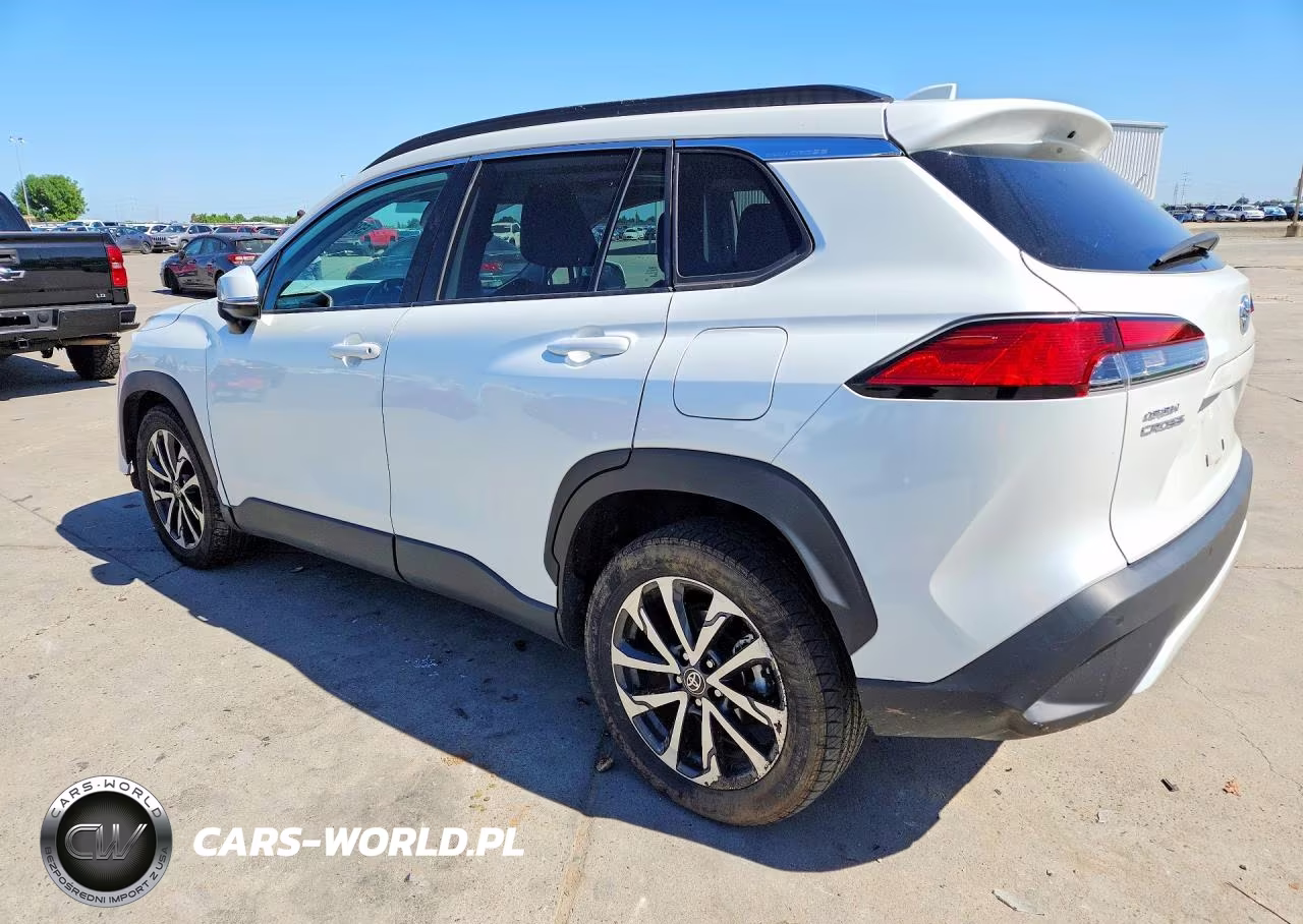 2023 Toyota Corolla Cross Xle VIN:7MUDAABG1PV068125 - 2
