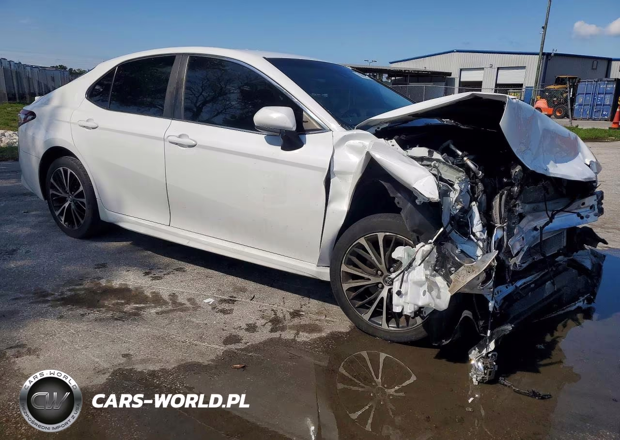 2018 Toyota Camry Se VIN:4T1B11HK2JU658023 - 4