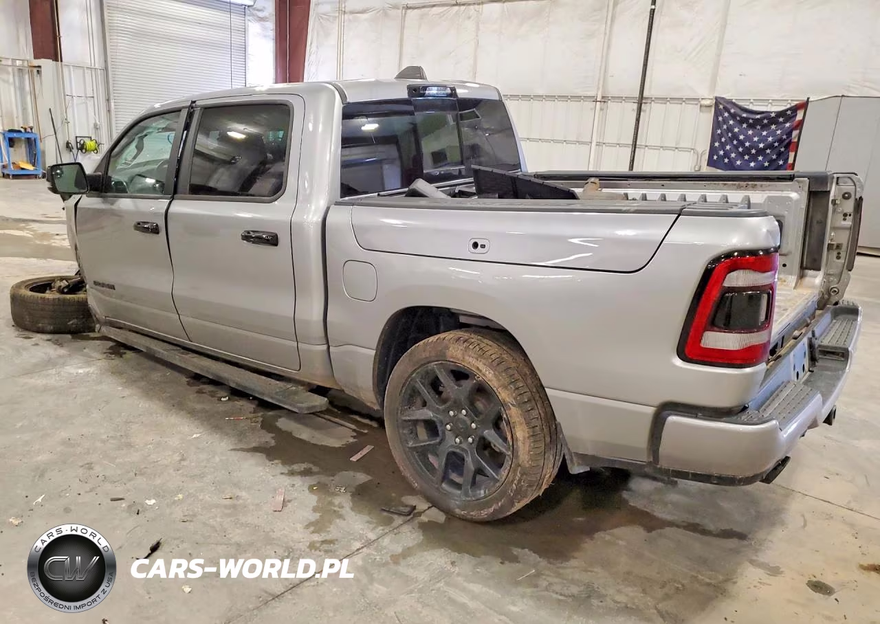 2024 Ram 1500 Laramie VIN:1C6SRFJT2RN207216 - 2