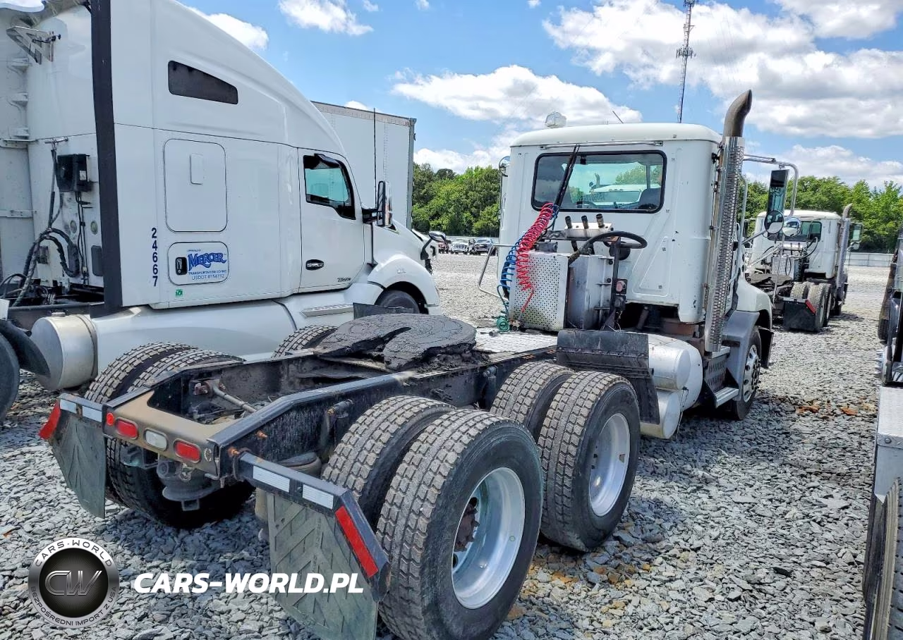2015 Mack 600 Cxu600 - Semi Truck VIN:1M1AW09YXFM052331 - 4