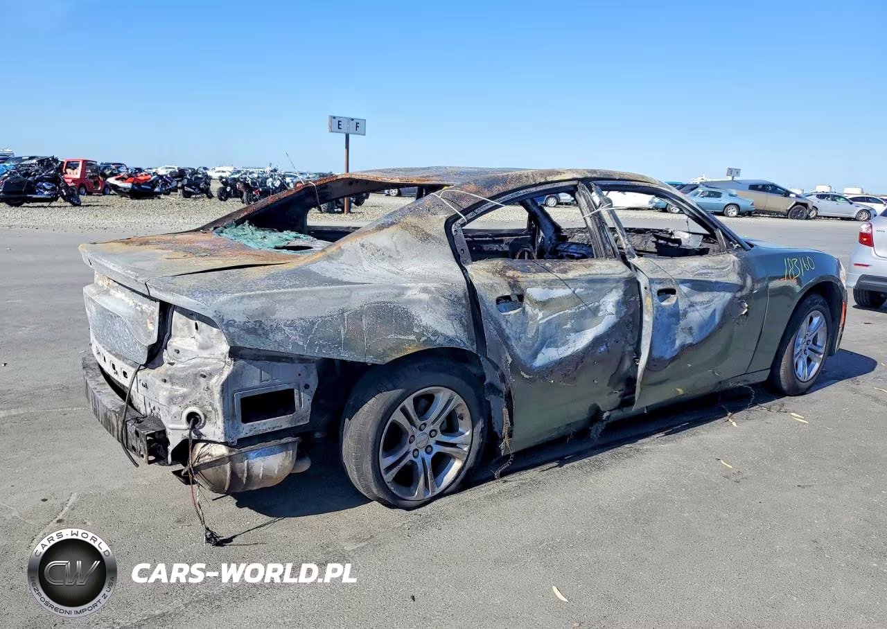 2022 Dodge Charger Sxt VIN:2C3CDXBG8NH219915 - 3