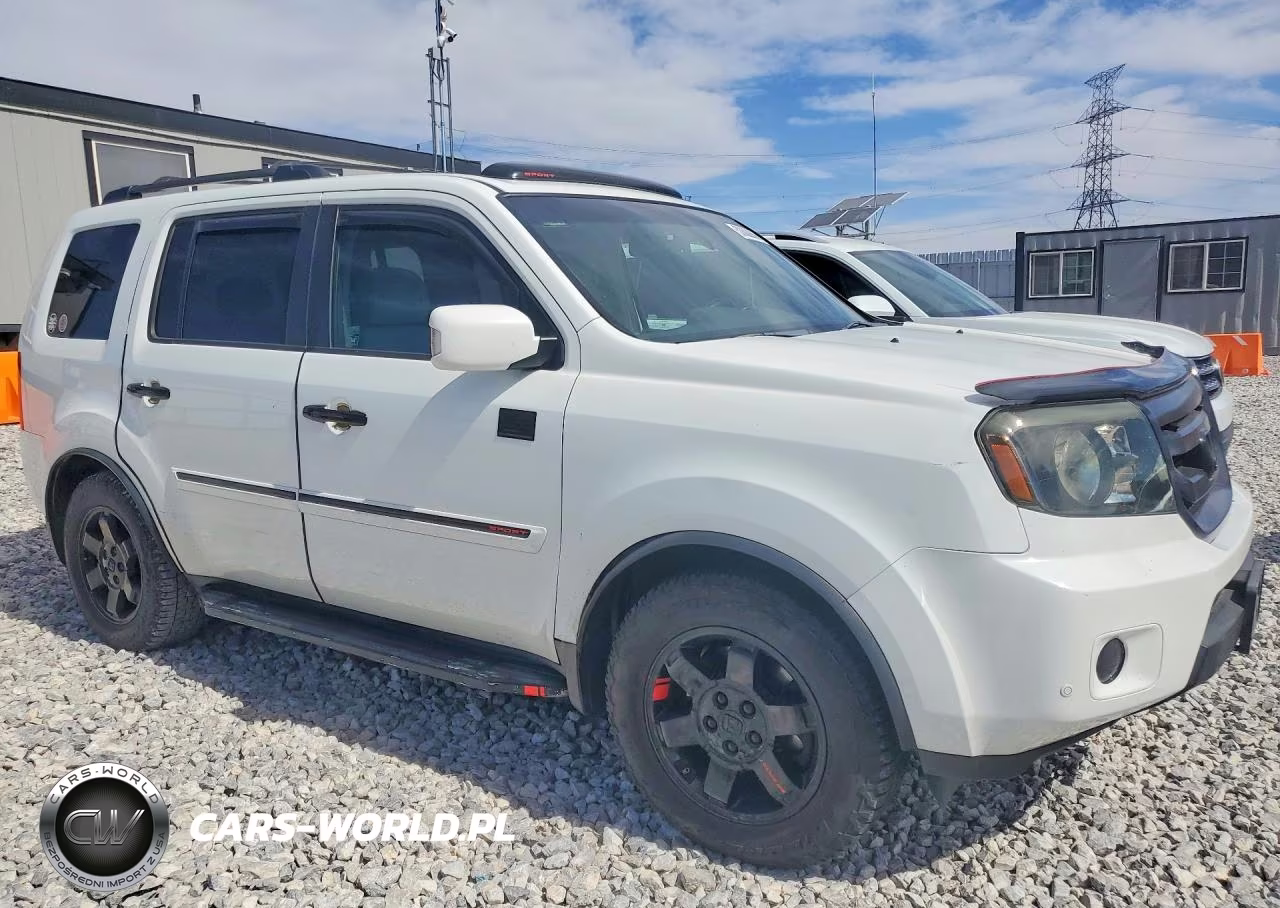 2010 Honda Pilot Touring VIN:5FNYF4H97AB030692 - 4
