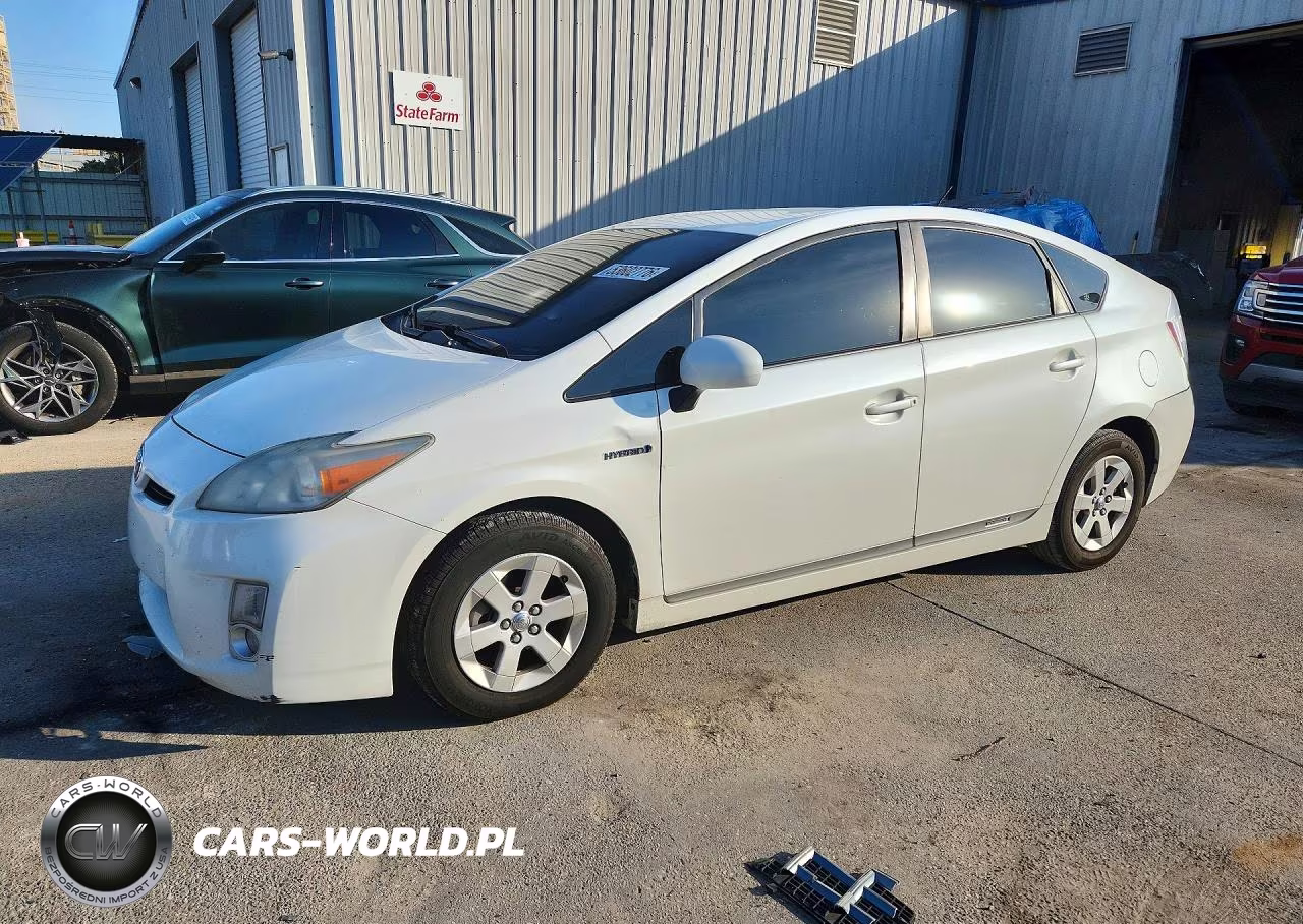 2011 Toyota Prius Two