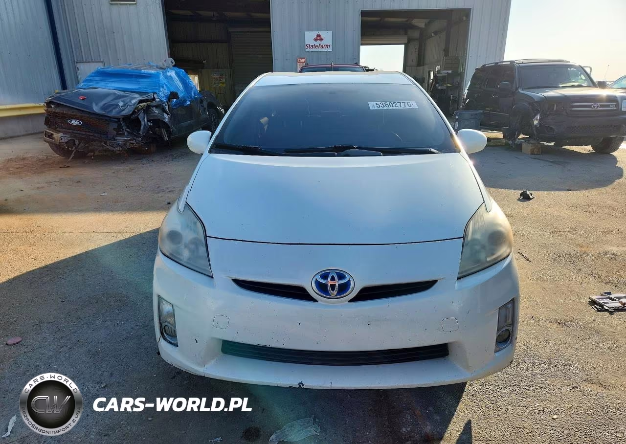 2011 Toyota Prius Two VIN:JTDKN3DU6B0256347 - 5