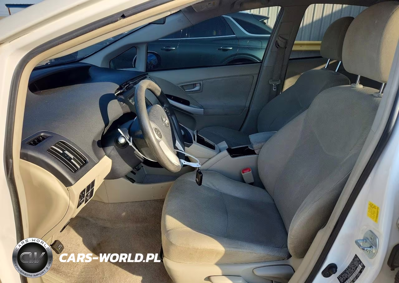 2011 Toyota Prius Two VIN:JTDKN3DU6B0256347 - 7