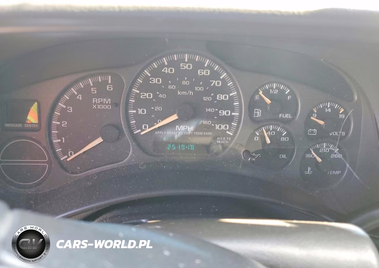 2002 Chevrolet Silverado C1500 VIN:2GCEC19V621185678 - 9