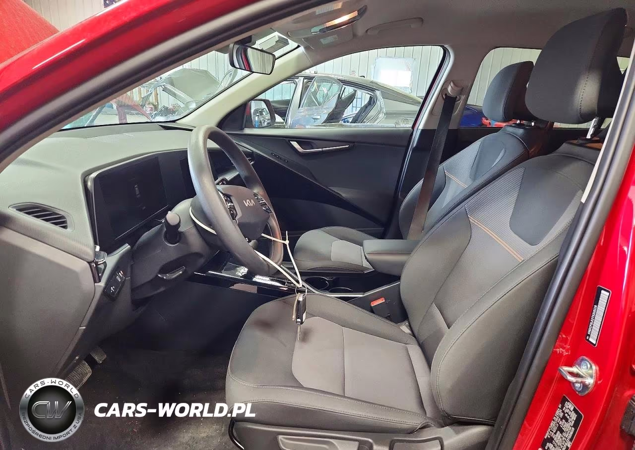 2026 Kia Niro Lx VIN:KNDCP3LE2T5316119 - 7